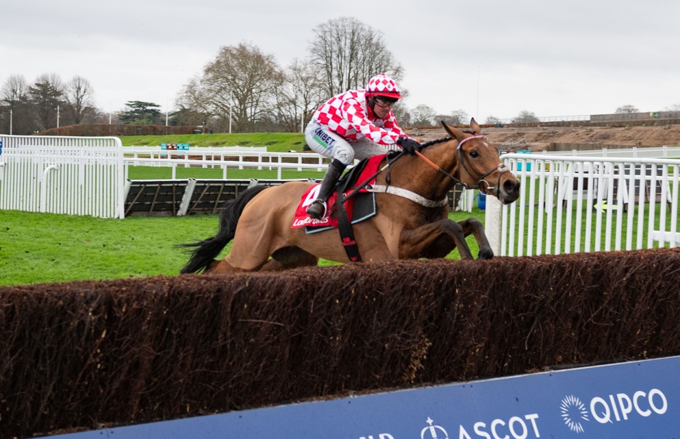 Jango Baie leads the home team challenge in an epic 2025 King George VI Chase
