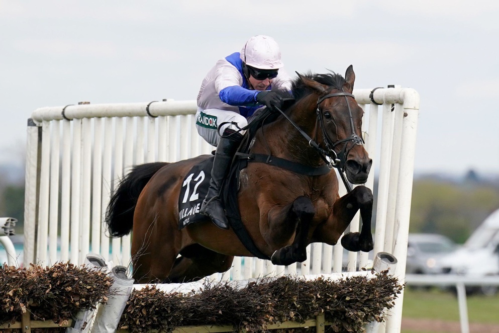 Racing takes place on the at Warwick today.