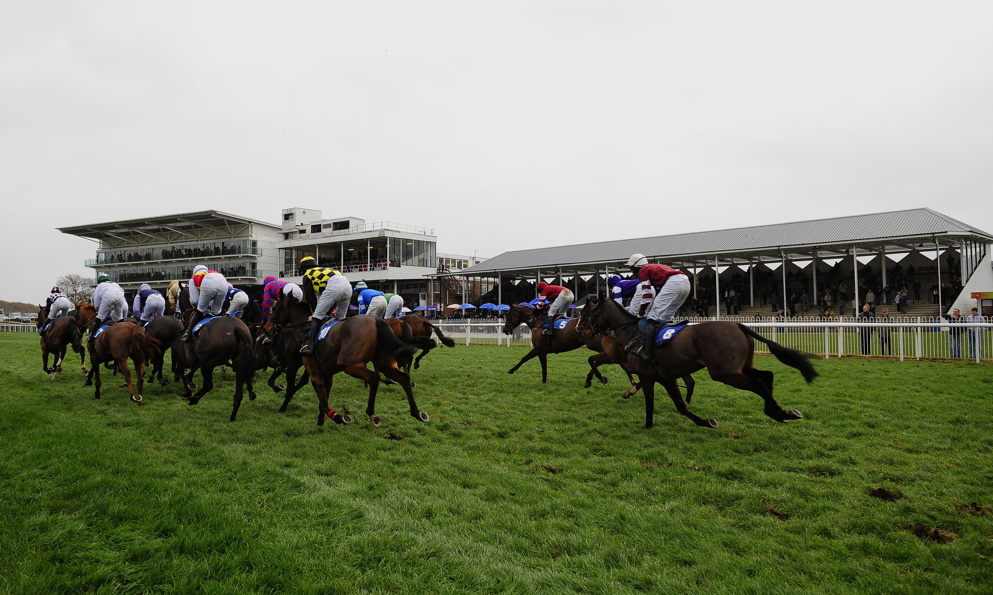 Jumps racing is back on the menu today!