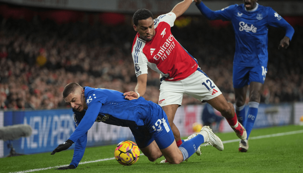 Arsenal are fancied to beat Crystal Palace at the Emirates Stadium tonight