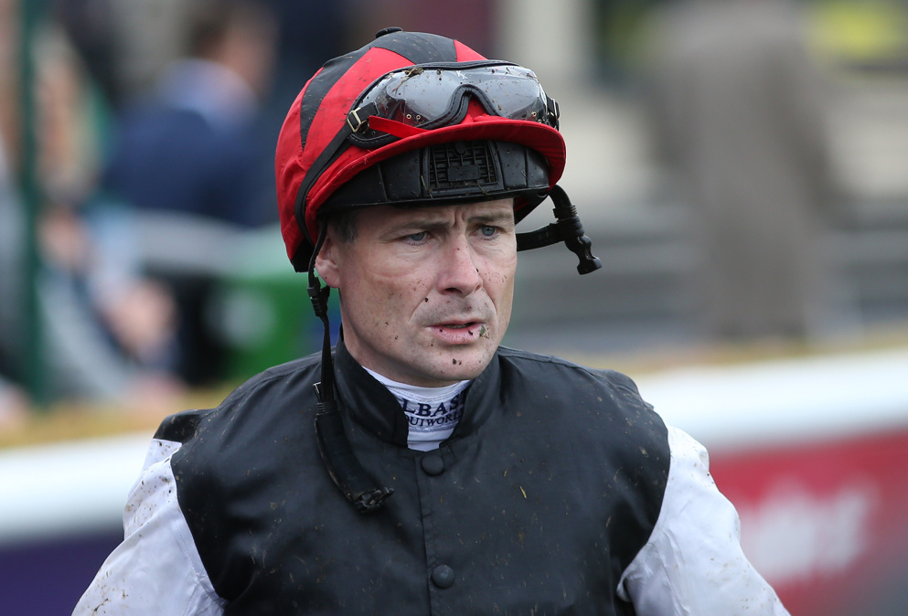 Legendary Flat jockey Pat Smullen has died at the age of 43.