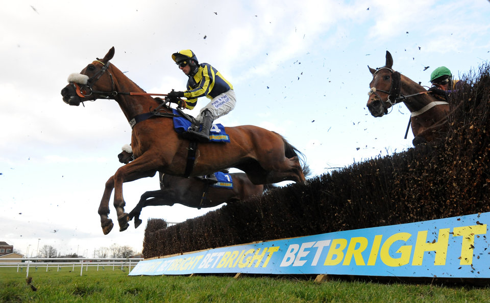 Today's top tips come from Lingfield and Doncaster.